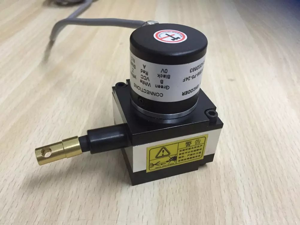 ����λ�ƾ��a��